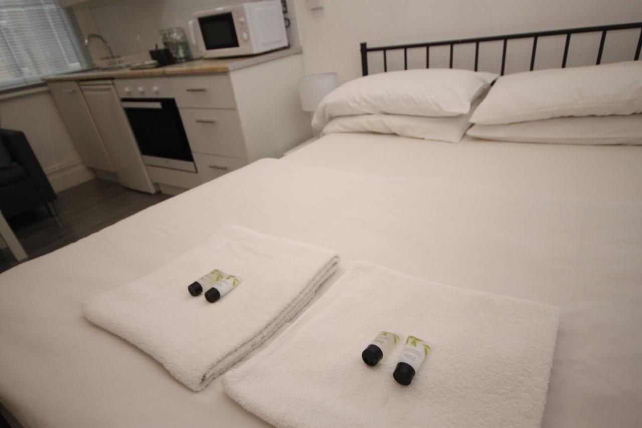 Barton Beachside - Stylish Studio Apartment, Double & Single - Central Beach & Promenade Location - Over 21'S, Family Friendly Only, Id Required Blackpool Ngoại thất bức ảnh